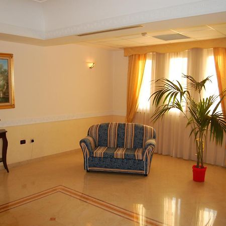 Venus Park Hotel Кастел Волтурно Екстериор снимка