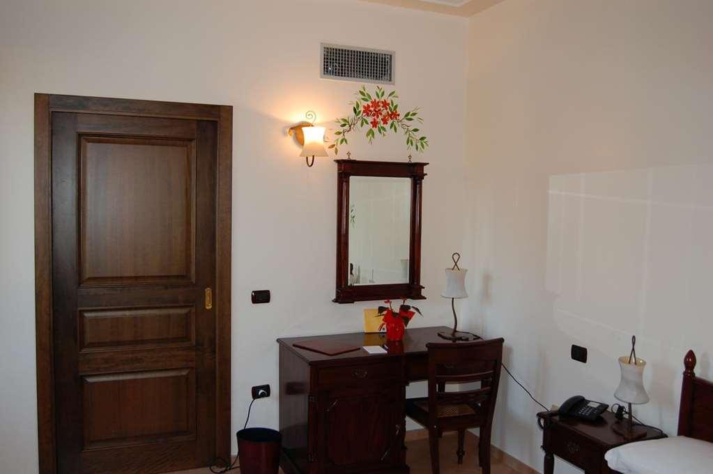 Venus Park Hotel Кастел Волтурно Стая снимка