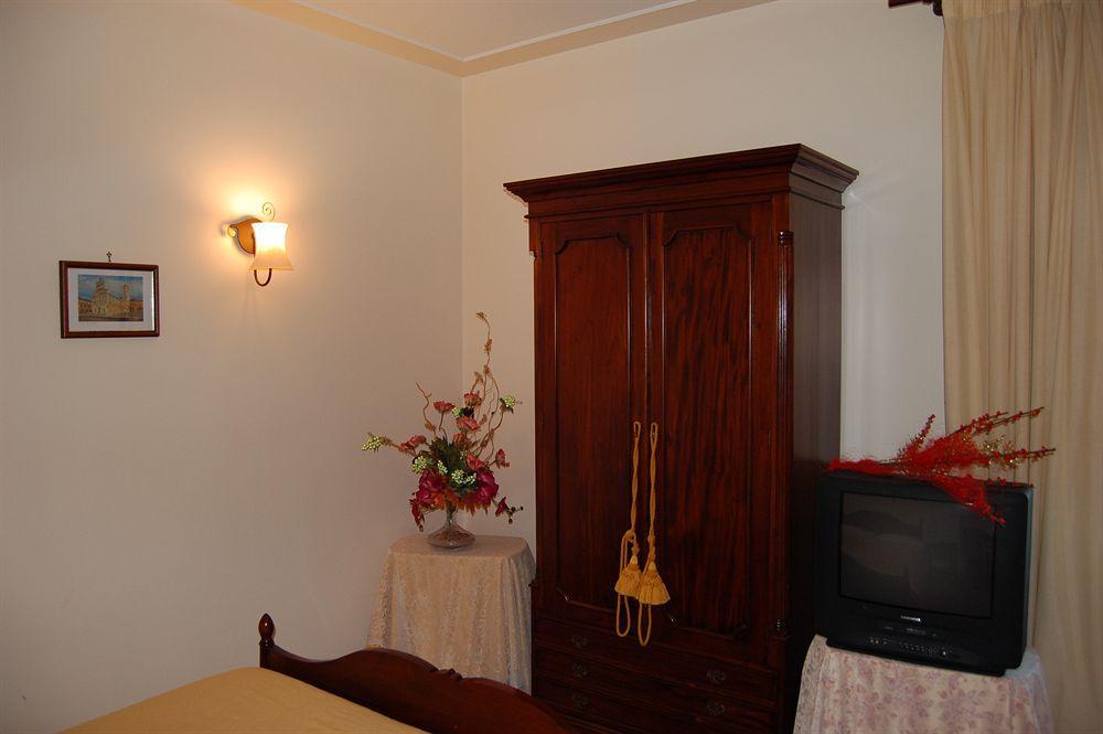 Venus Park Hotel Кастел Волтурно Екстериор снимка