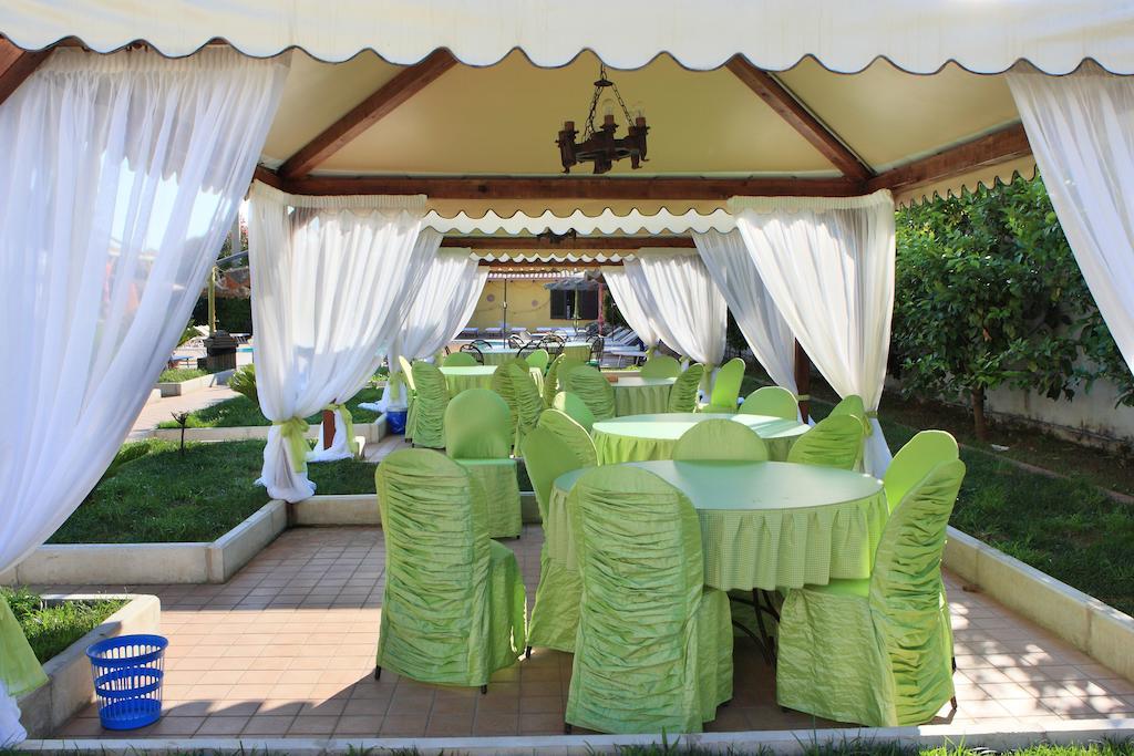 Venus Park Hotel Кастел Волтурно Екстериор снимка