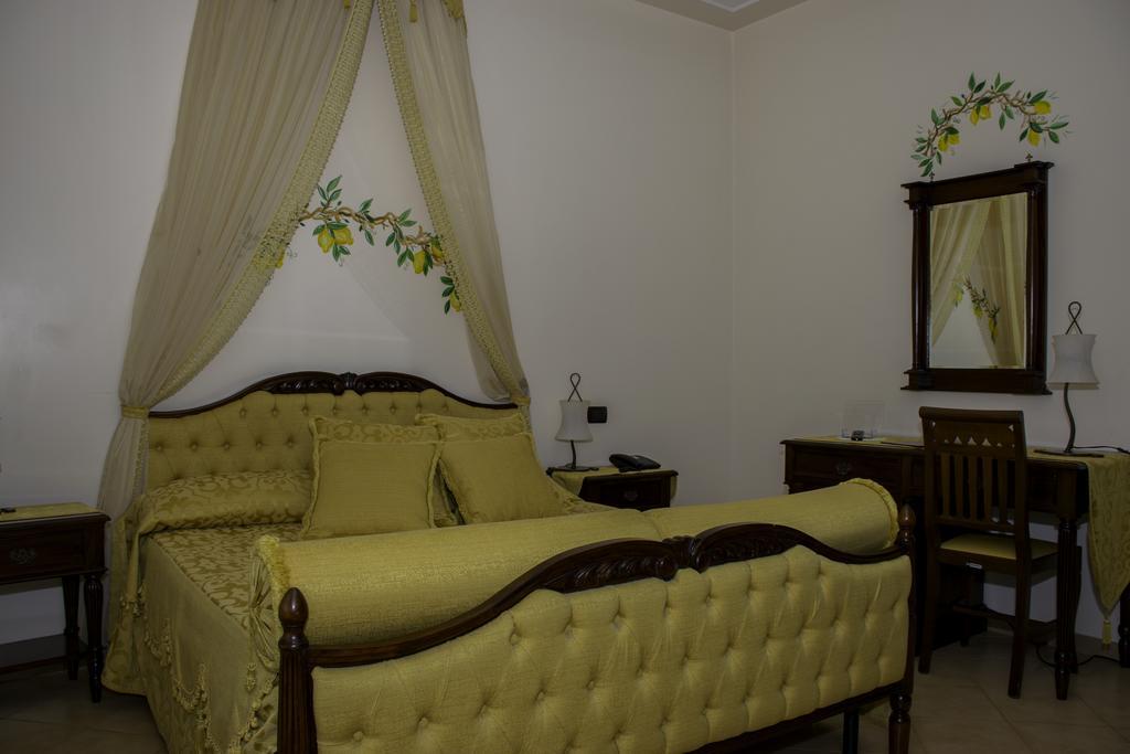 Venus Park Hotel Кастел Волтурно Екстериор снимка